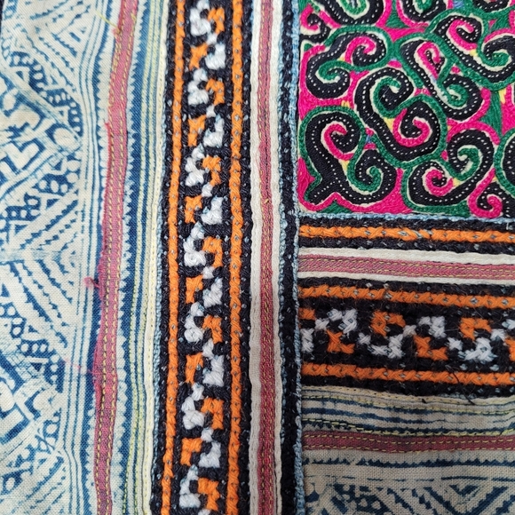 Set of 2 Handwoven black and blue square cushion covers - Picture 13 of 16